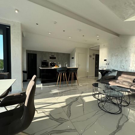 Seaview Apartment Фунтана Екстериор снимка