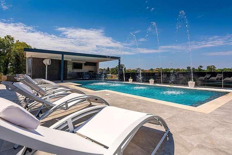 Seaview Apartment Фунтана Екстериор снимка