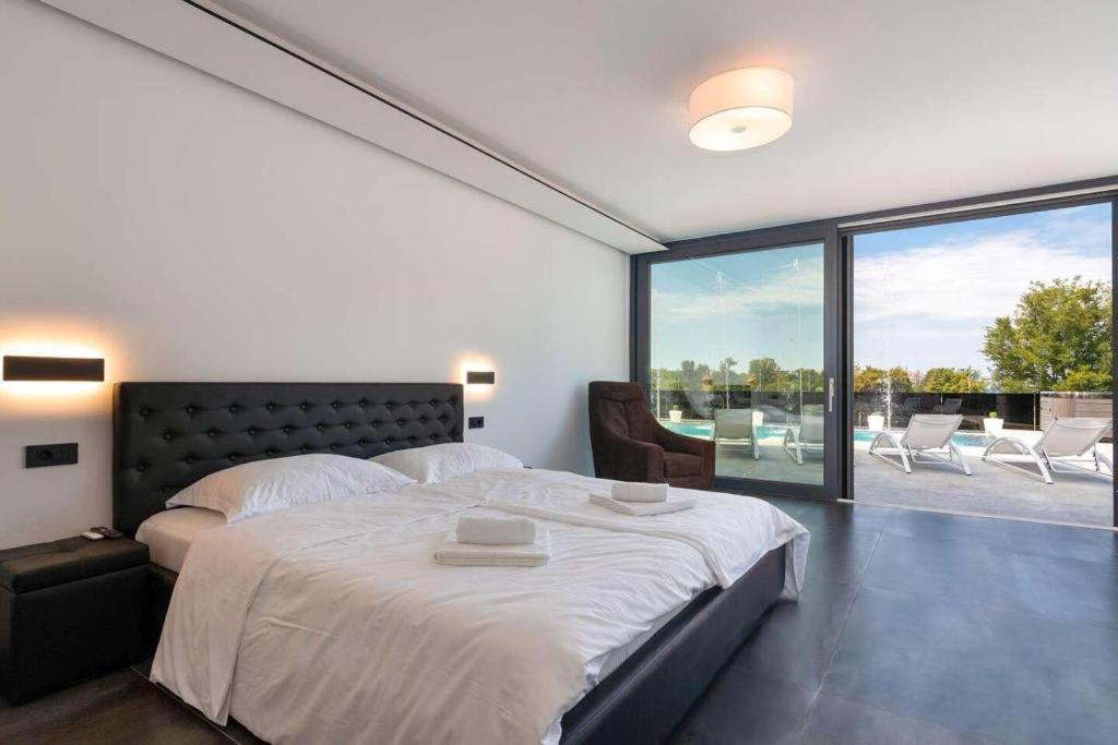 Seaview Apartment Фунтана Екстериор снимка