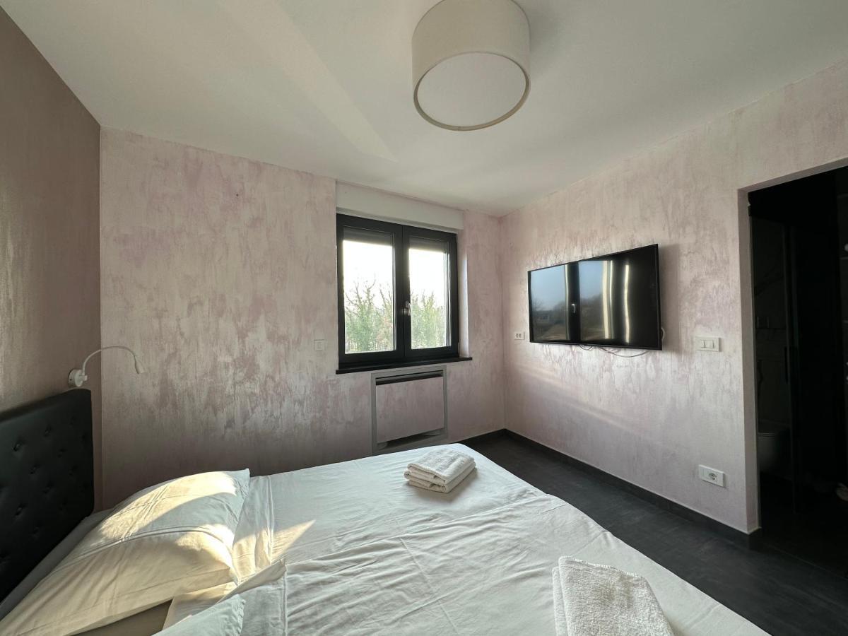 Seaview Apartment Фунтана Екстериор снимка
